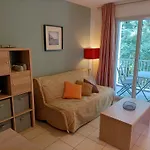 De La Source By Euclenima Apartman