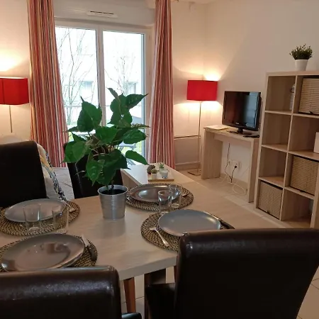 De La Source By Euclenima Salies-de-Béarn