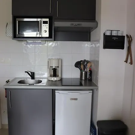 De La Source By Euclenima Apartament *