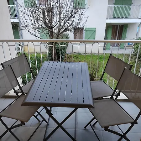 De La Source By Euclenima Apartment *
