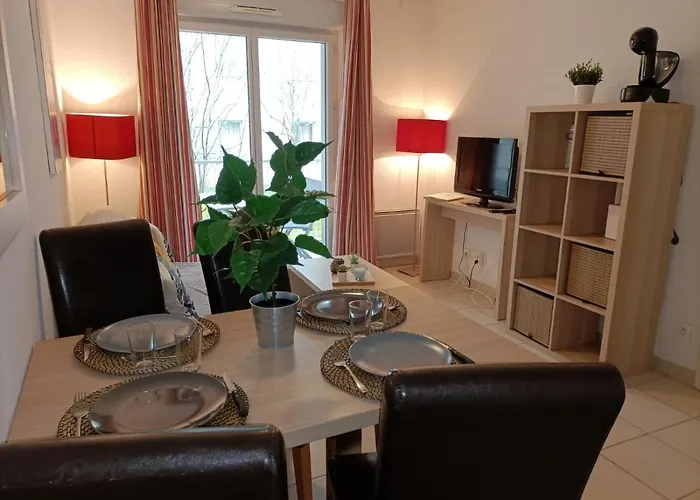 De La Source By Euclenima Salies-de-Béarn