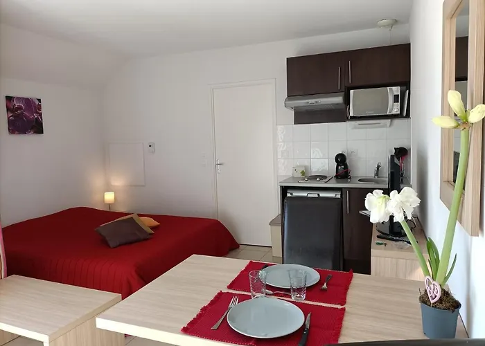 Appartement Résidence De La Source By Euclenima Salies-de-Béarn